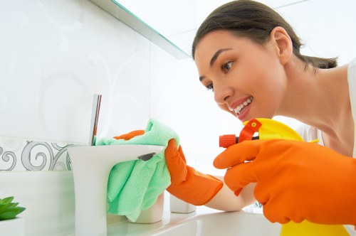 Turnover cleaning service for Hollandpark Airbnb hosts and property managers